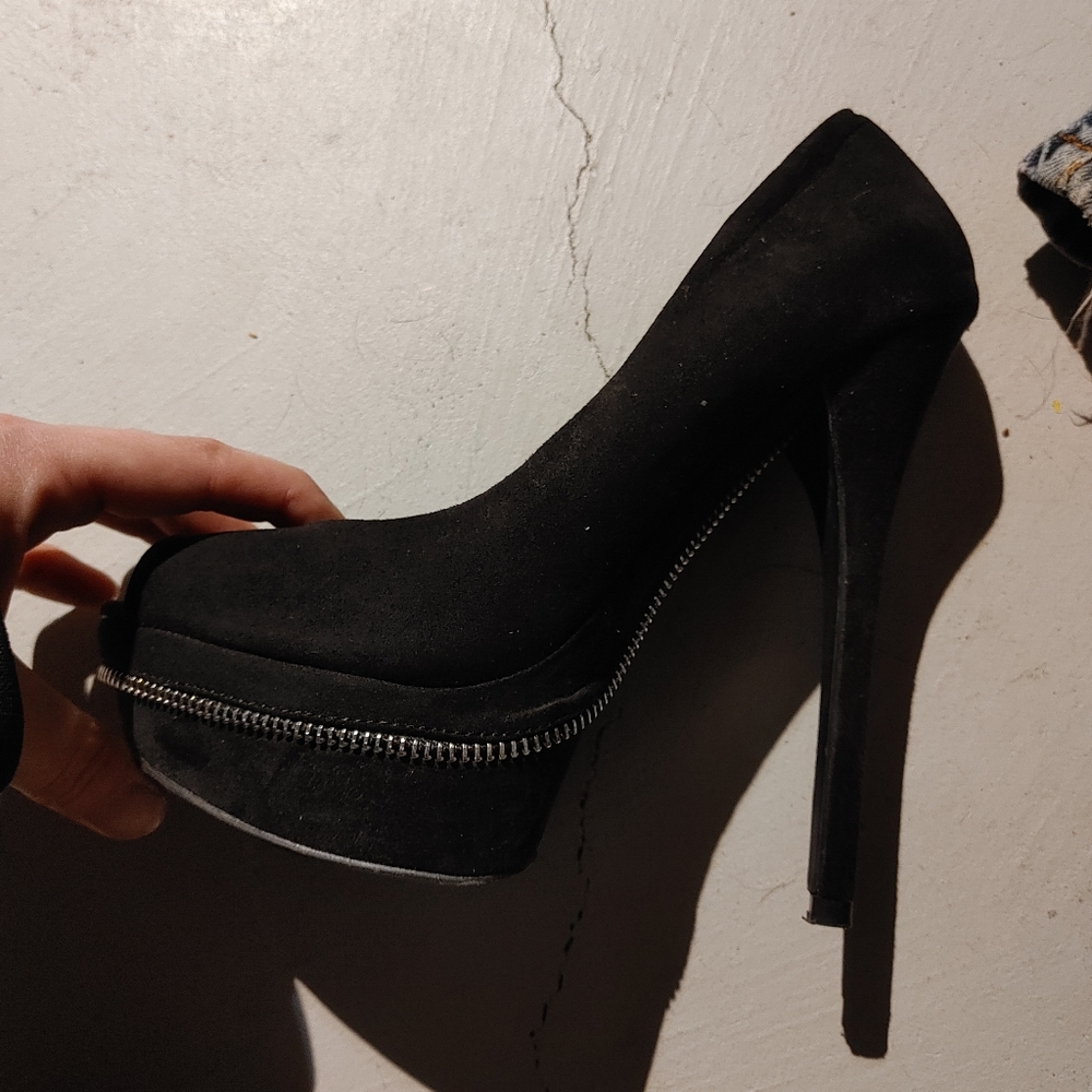 Open toe Aldo heels with genuine leather padding